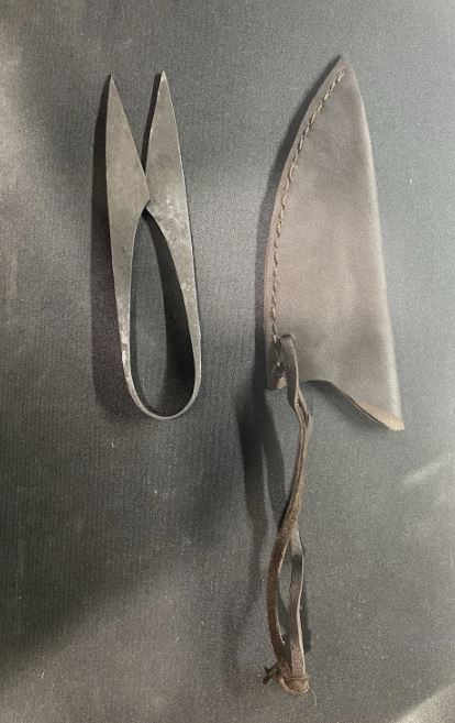 Hand-Forged Steel Shears – 5 Inch